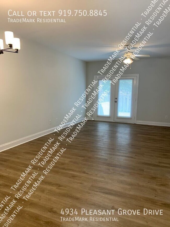 Foto del edificio - 4934 Pleasant Grove Dr