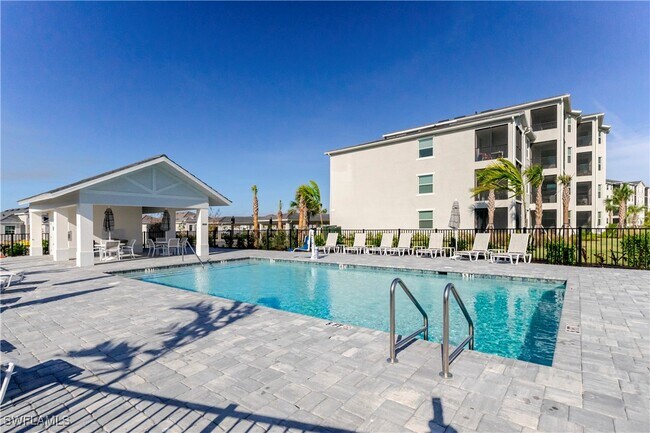 Foto del edificio - 15345 Grn Acrs Ave