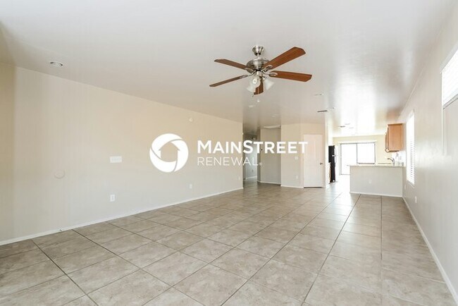 Building Photo - 3 Bedroom Pet-Friendly Home in Tucson, AZ with Main Street Renewal