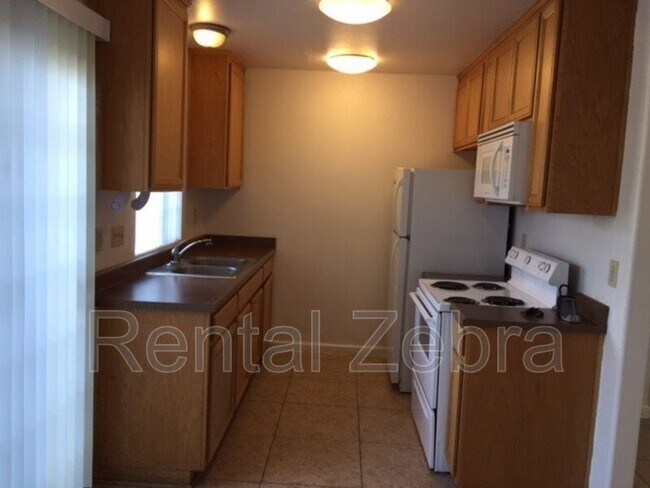 Foto del edificio - 2935 Willowbrook Dr