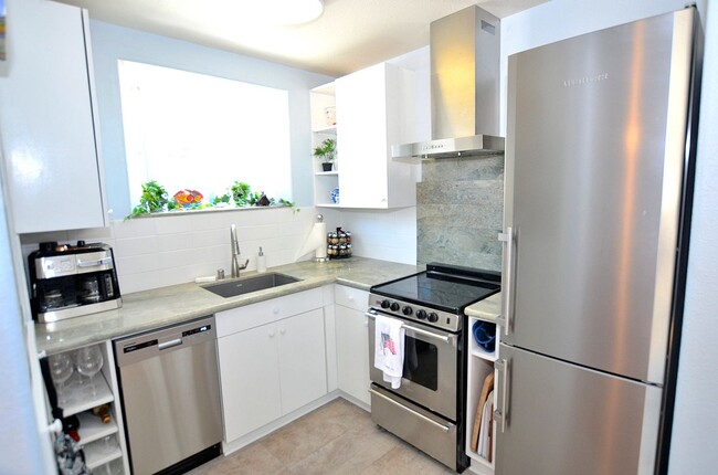 Foto del edificio - 1Bd/1Ba Guest house, centrally located.