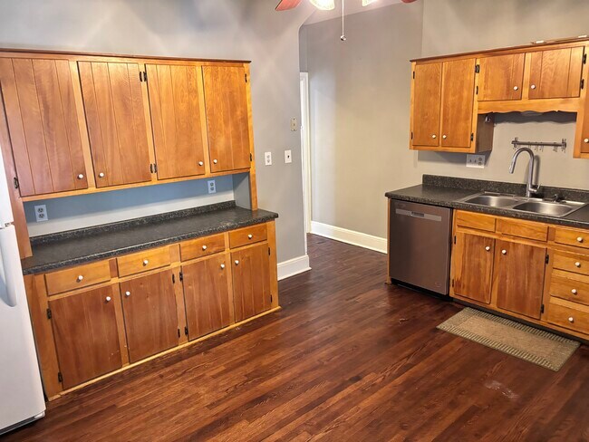 Foto del edificio - 16 S 4th St