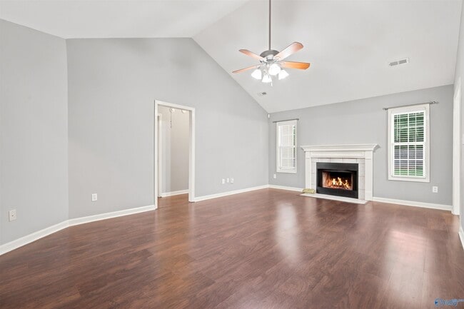 Foto del edificio - 2524 Clovis Rd SW