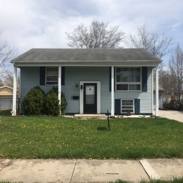 Primary Photo - 121 N Cedar Ln