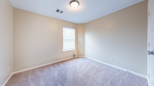 Foto del edificio - 20831 Bonham Park Ln