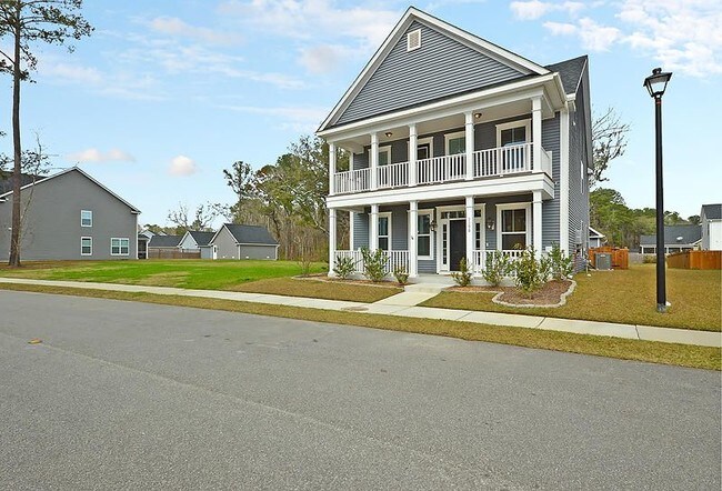 Foto del edificio - For Rent 1190 Twitchell Street