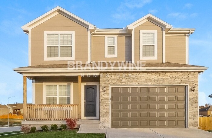 Foto principal - Apply Now! 4BED 3BATH