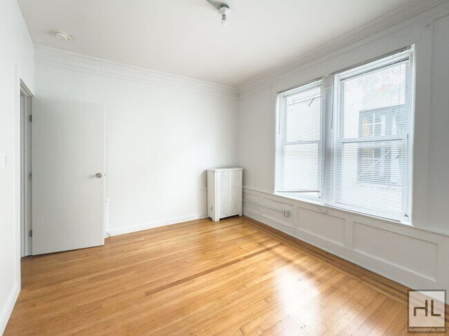 Foto del edificio - Beautifully Renovated 3-Bedroom with Priva...