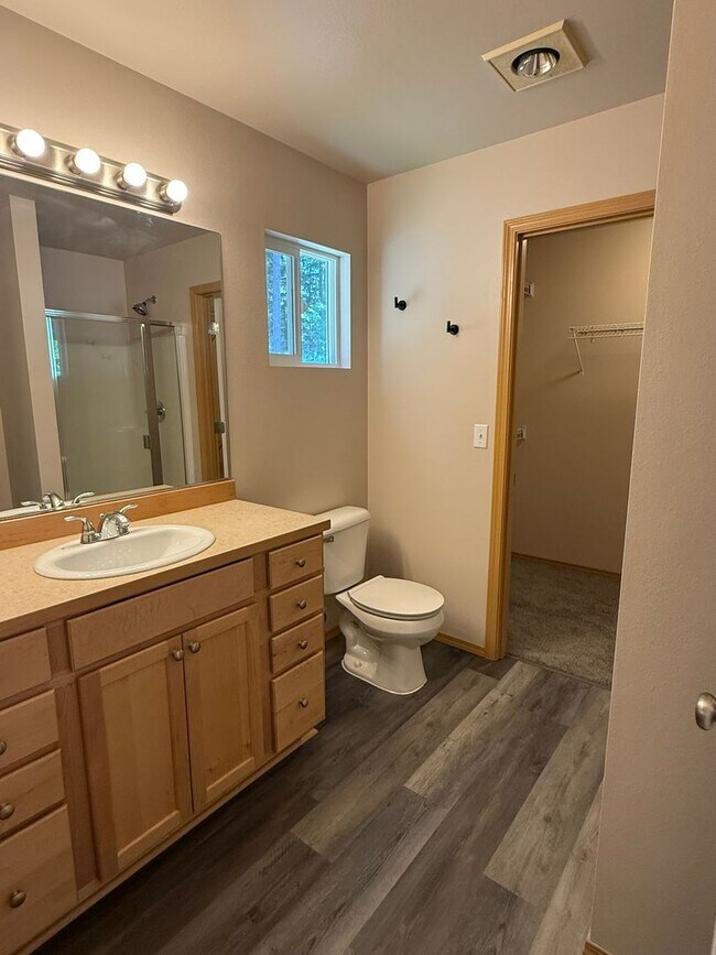 Foto del edificio - 3bd/2.25ba Maple Valley Home