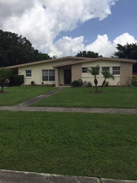 Primary Photo - 148 NE Estia Ln
