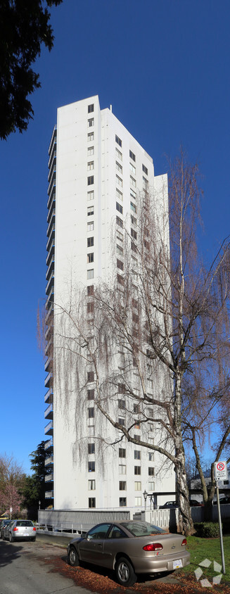 Building Photo - Laguna Vista Apartments