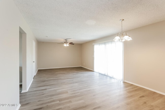 Building Photo - 3731 W Glenn Dr