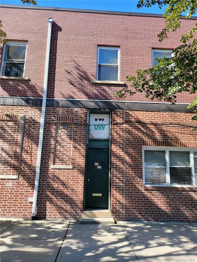 Building Photo - 75-21 Myrtle Ave