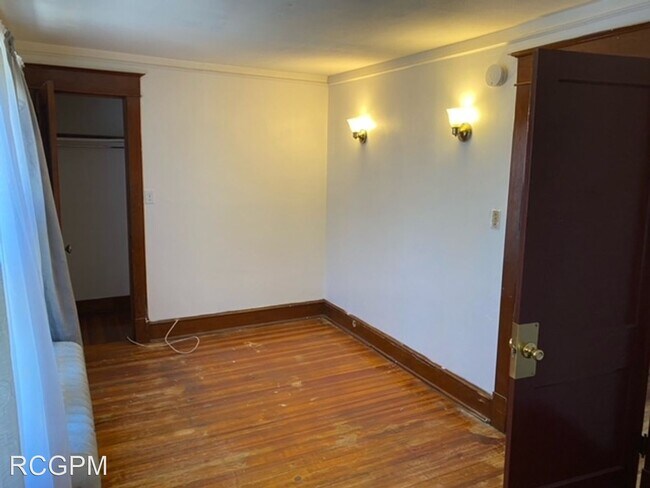 Foto del edificio - 3 br, 1 bath House - 19 Pennsylvania Ave