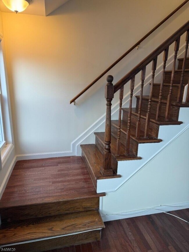 Building Photo - 71 Hammond Ave