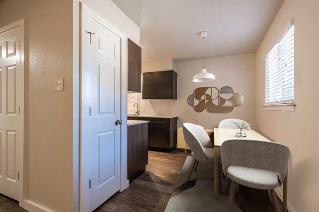 Foto del edificio - 7945 Gault St