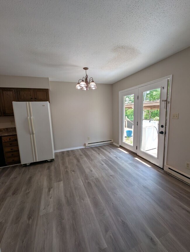 Foto del edificio - 2 Bedroom/1.5 Bathroom Townhouse in South ...