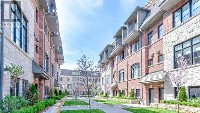 Building Photo - 31 Salvador Allende Ct