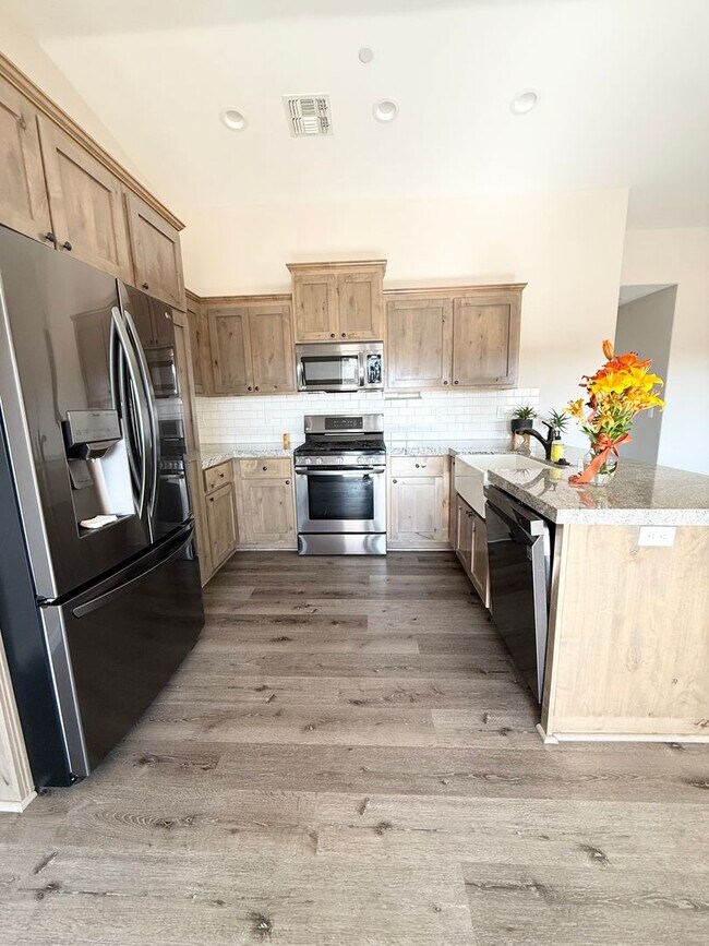 Foto del edificio - **COMING SOON ** 3 Bed 2 Bath Home