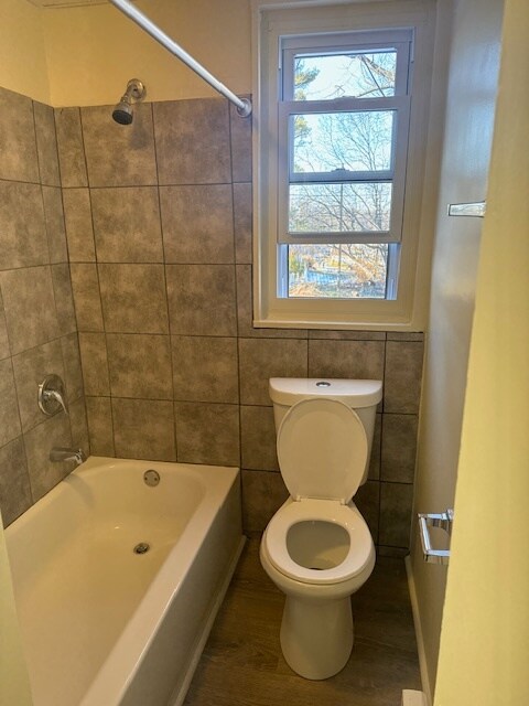 Bathroom - 1255 E Orange St