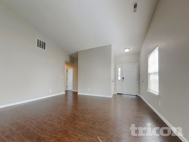 Foto del edificio - 2240 Prairie Fire Ln