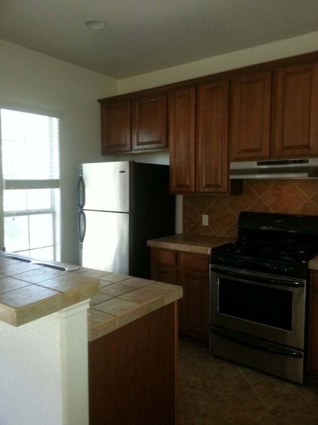 Building Photo - 5102 Caswell Ave