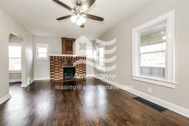 Foto del edificio - 4715 NE 45th Terrace