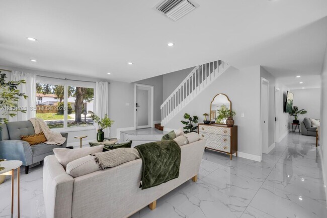 Foto del edificio - 9650 SW 9th Ct