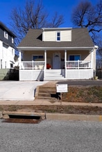 Building Photo - 3818 W Cold Spring Ln
