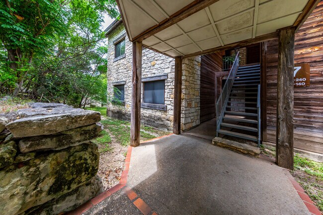 Foto del edificio - 8200 Neely Dr