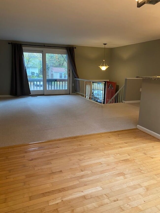 Building Photo - Single Family Home in Reston