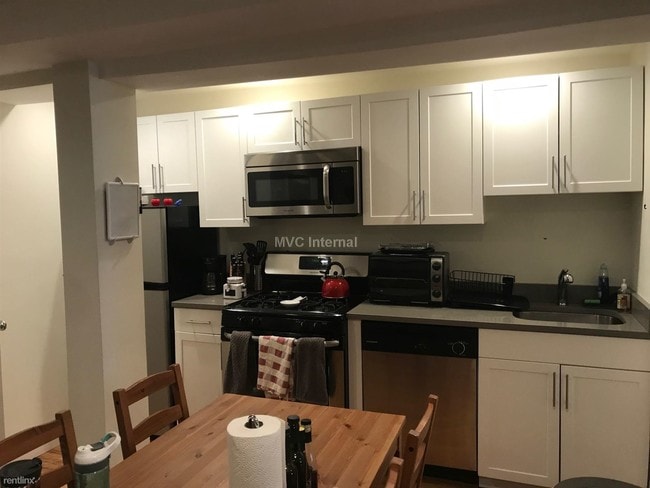 Building Photo - 1 br, 1 bath  - 10 Brainerd Rd Apt 12A