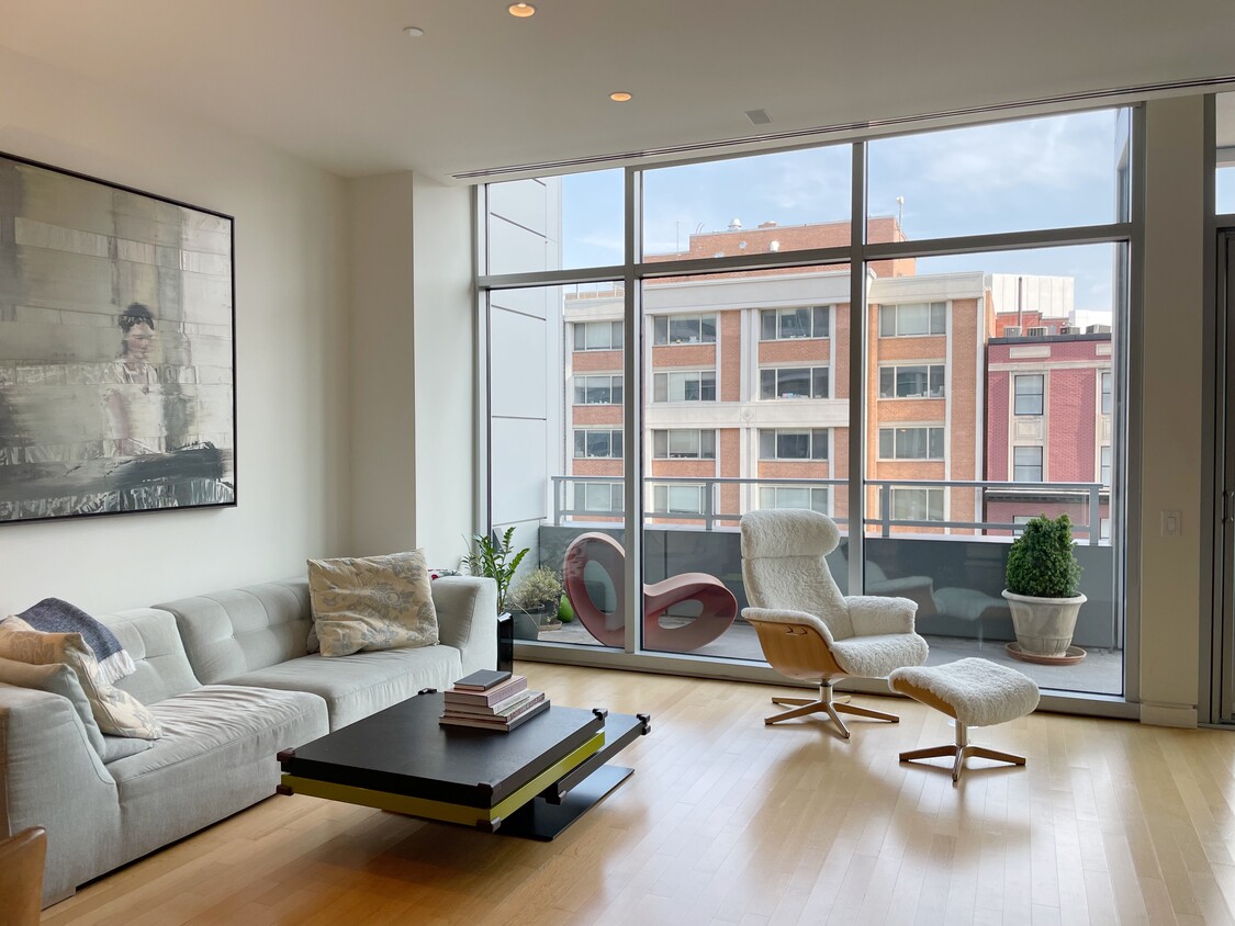 Foto principal - 1177 22nd St NW