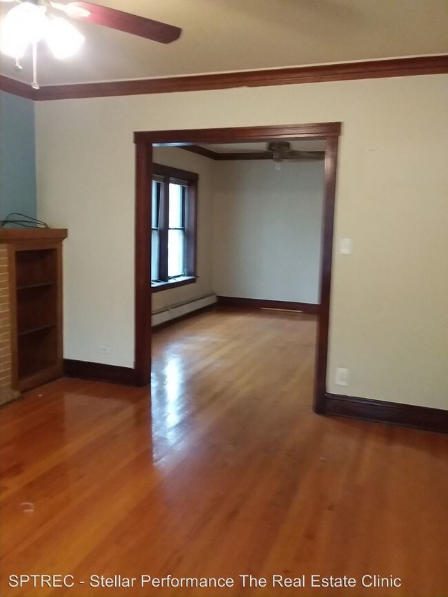 Building Photo - 3604 W Schubert Ave
