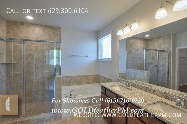 Building Photo - 8019 Forest Hills Dr