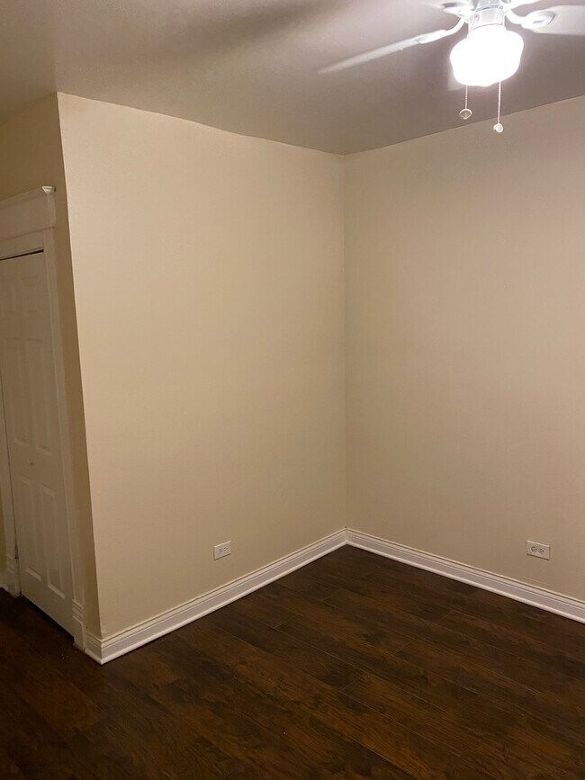 Bedroom - 11820 S Union Ave