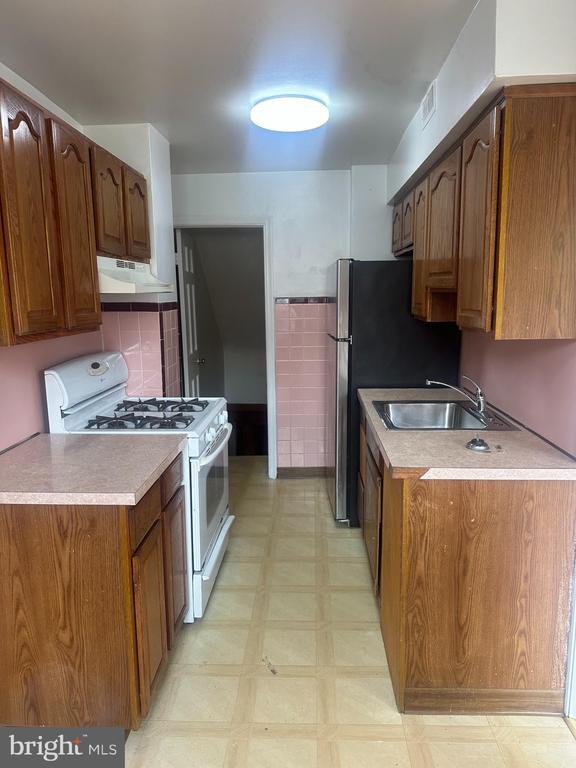 Foto del edificio - 7204 Erdrick St