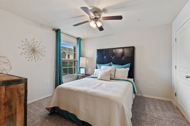 Foto del edificio - Centerstone Apartment Homes