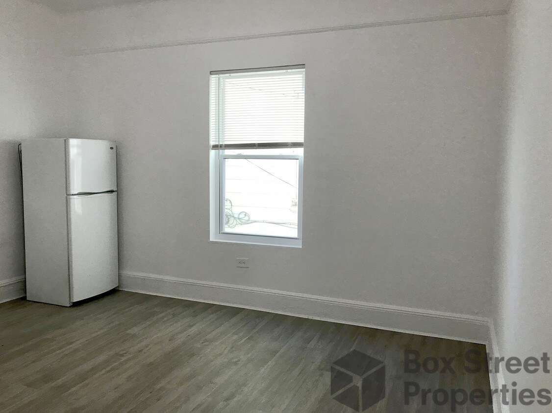 Building Photo - 34-11-34-61 61st St
