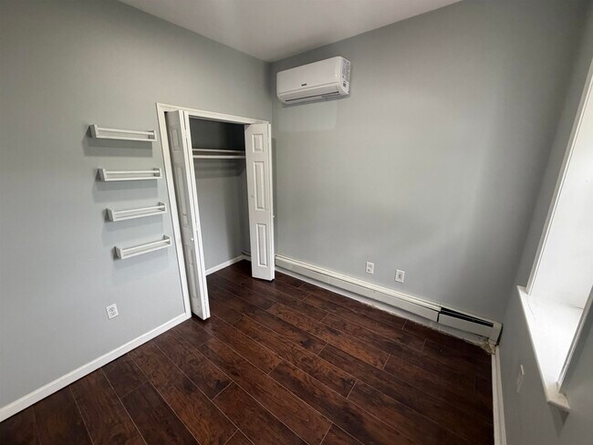 Foto del edificio - 1320 44th St