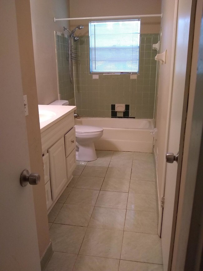 Building Photo - 1991 Flat Shoals Rd