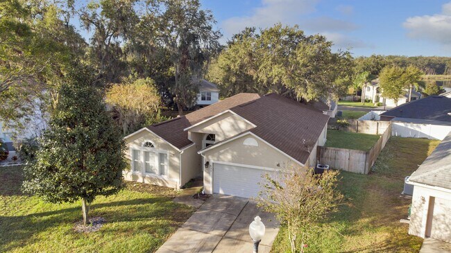 Foto del edificio - 631 Doe Cove Pl