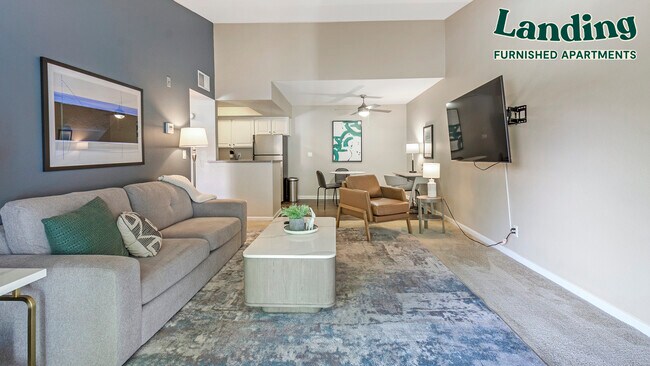 Foto del edificio - 1400 N Grand Ave