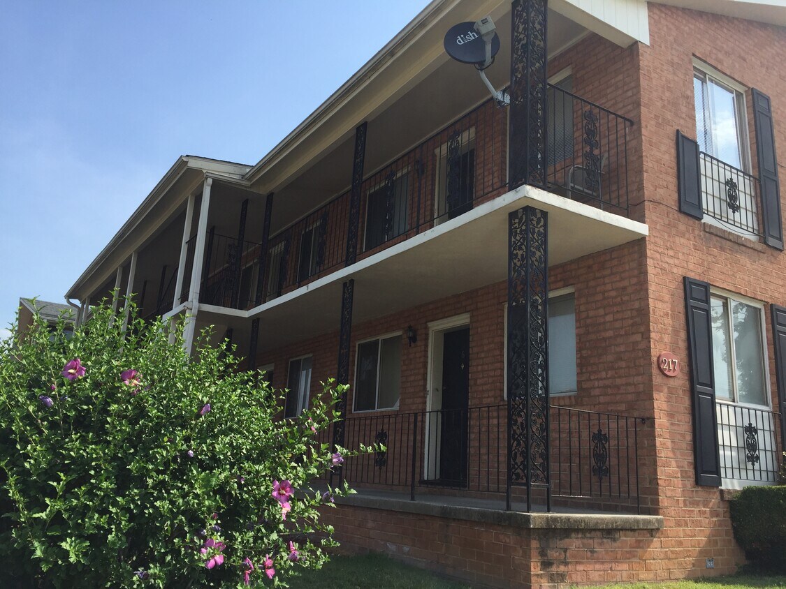 217 Mountain Ave SW Unit 8, Roanoke, VA 24016 217 Mountain Ave SW