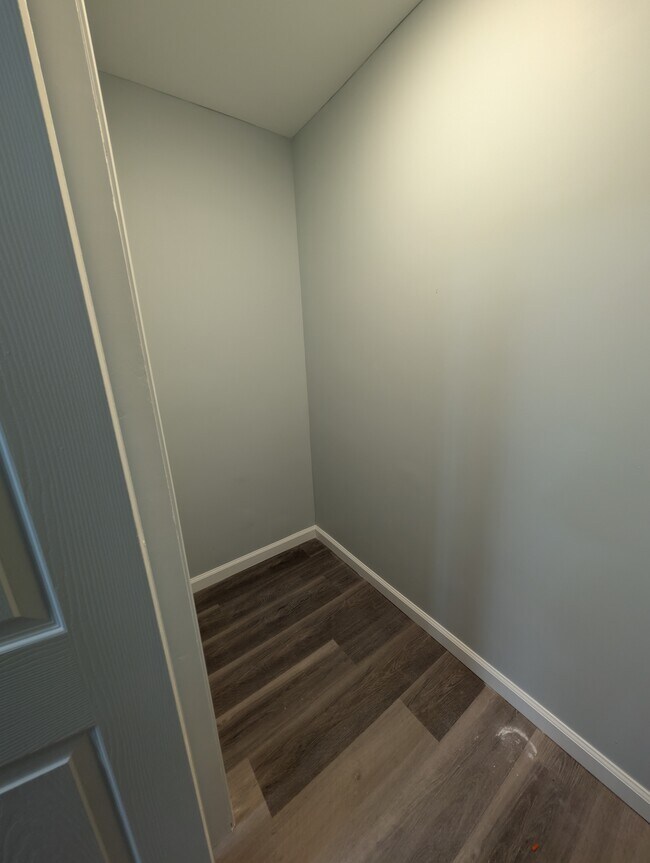 Foto del edificio - 27 W Notre Dame St