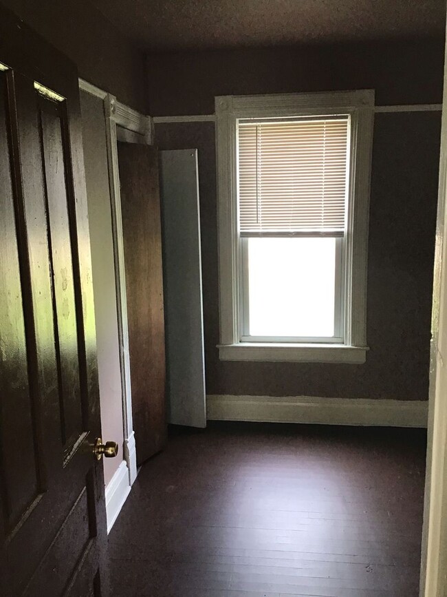 Foto del edificio - 2126-2128 N 27th St. (Duplex)