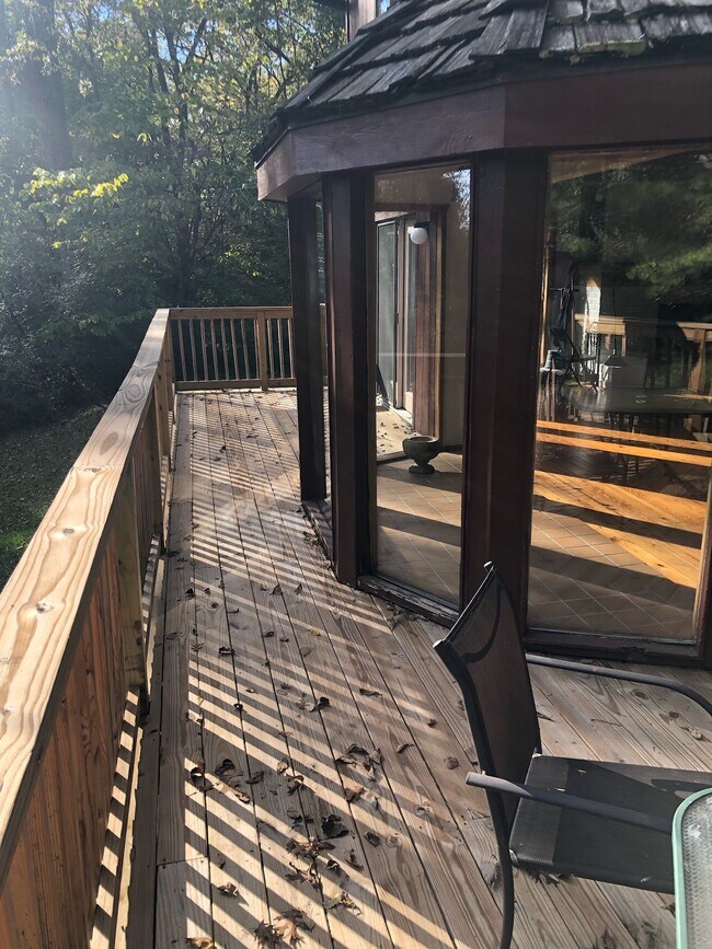 Foto del edificio - 8282 Collins Rd