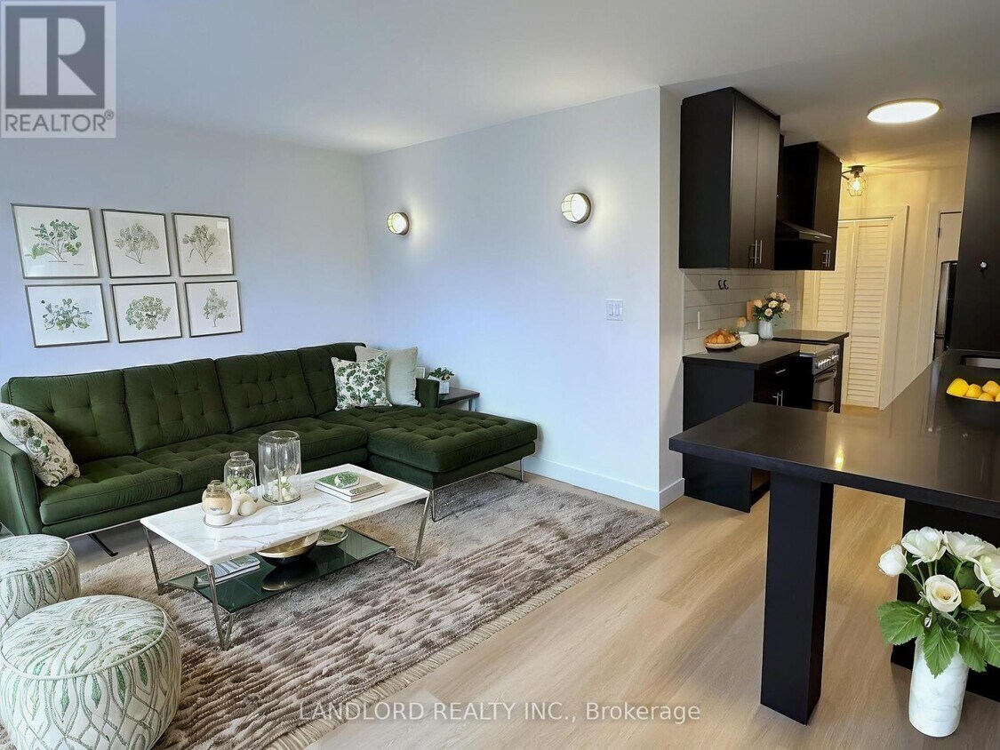 Photo principale - 201-420 EGLINTON Ave