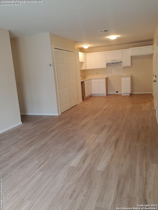 Foto del edificio - 9234 Five Palms Dr