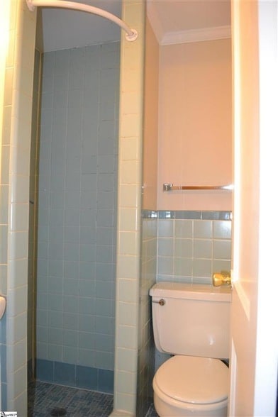 Building Photo - 40 Lanneau Dr